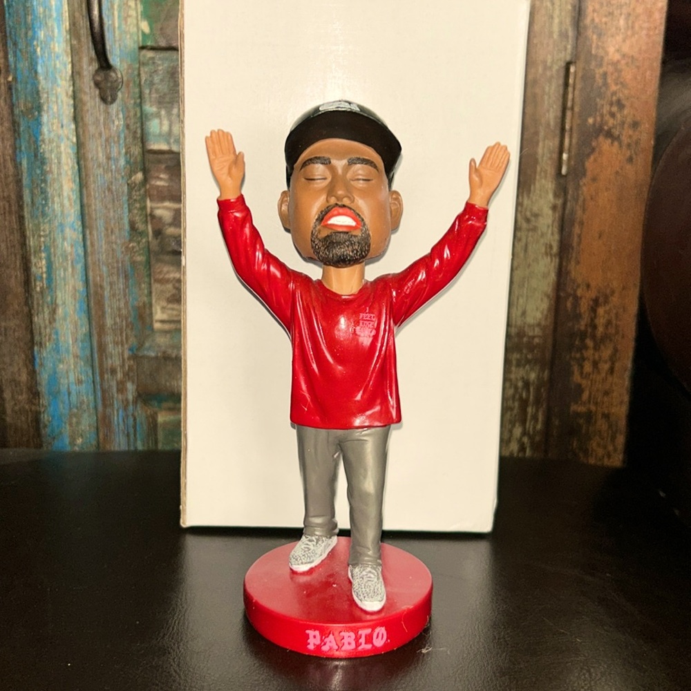 NEW Life of Pablo Bobblehead figure KAYNE WEST Graduation Bear Hip Hop NIB
